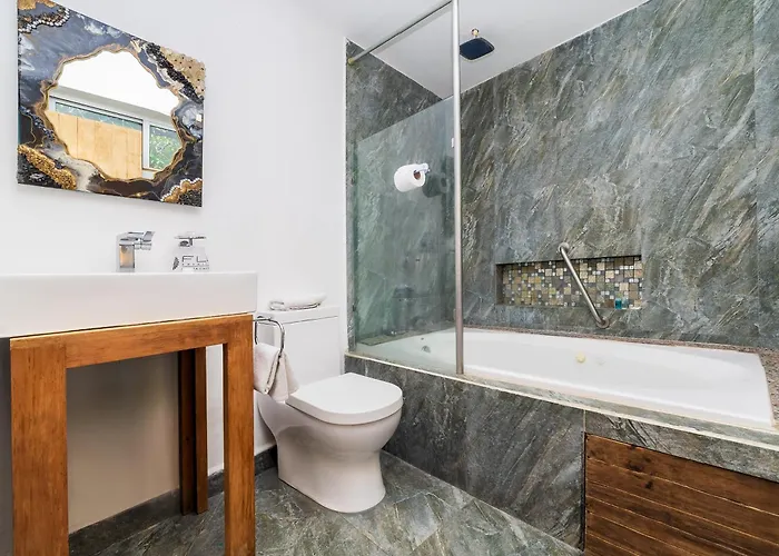 Casa Anzures Hotel 4*